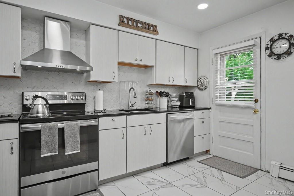 Single Family Kings Ferry Road  Westchester County, NY 10511, MLS-1042614-4