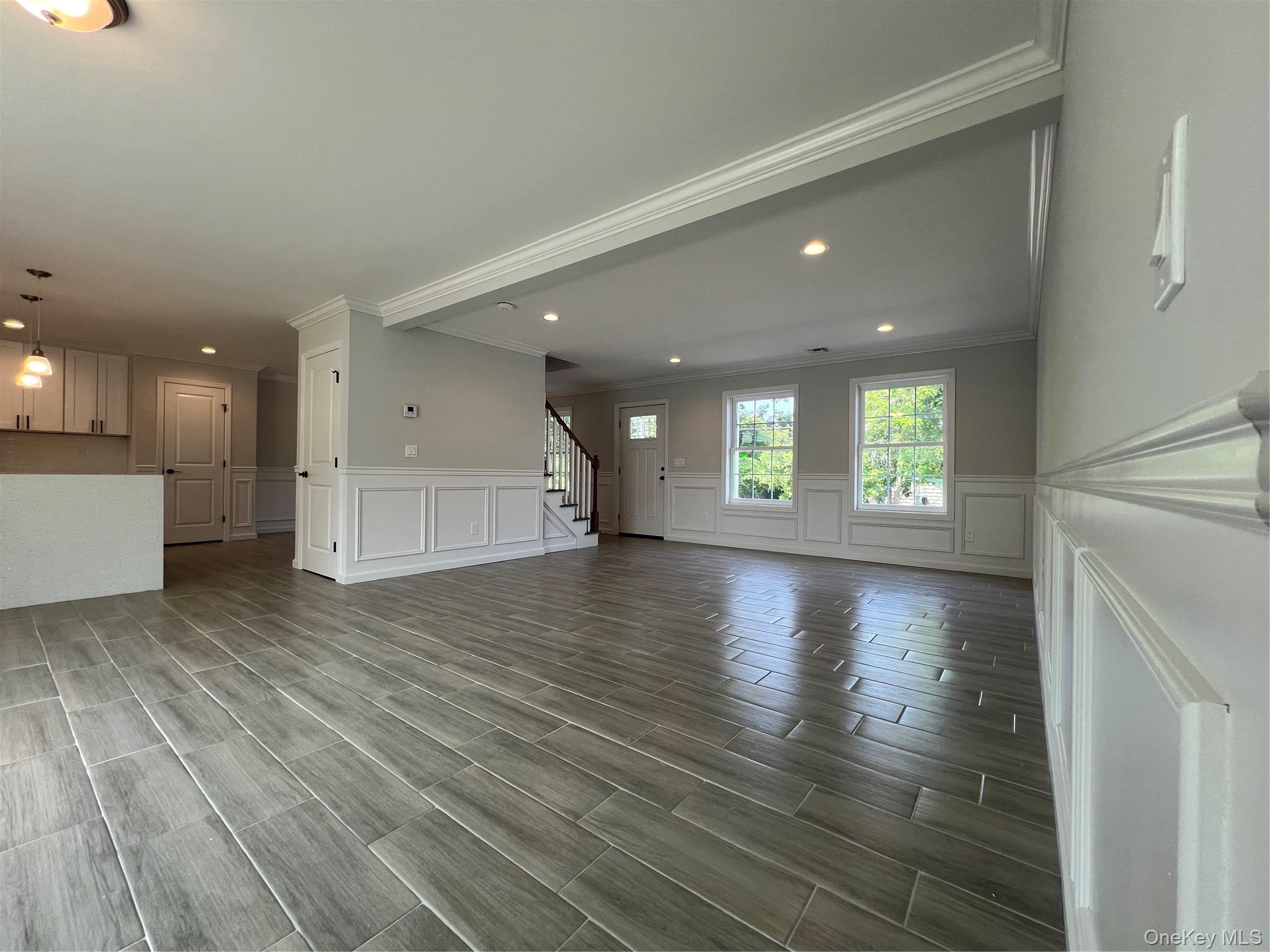Single Family Babylon Drive Suffolk County, NY 11951, MLS-1042617-4