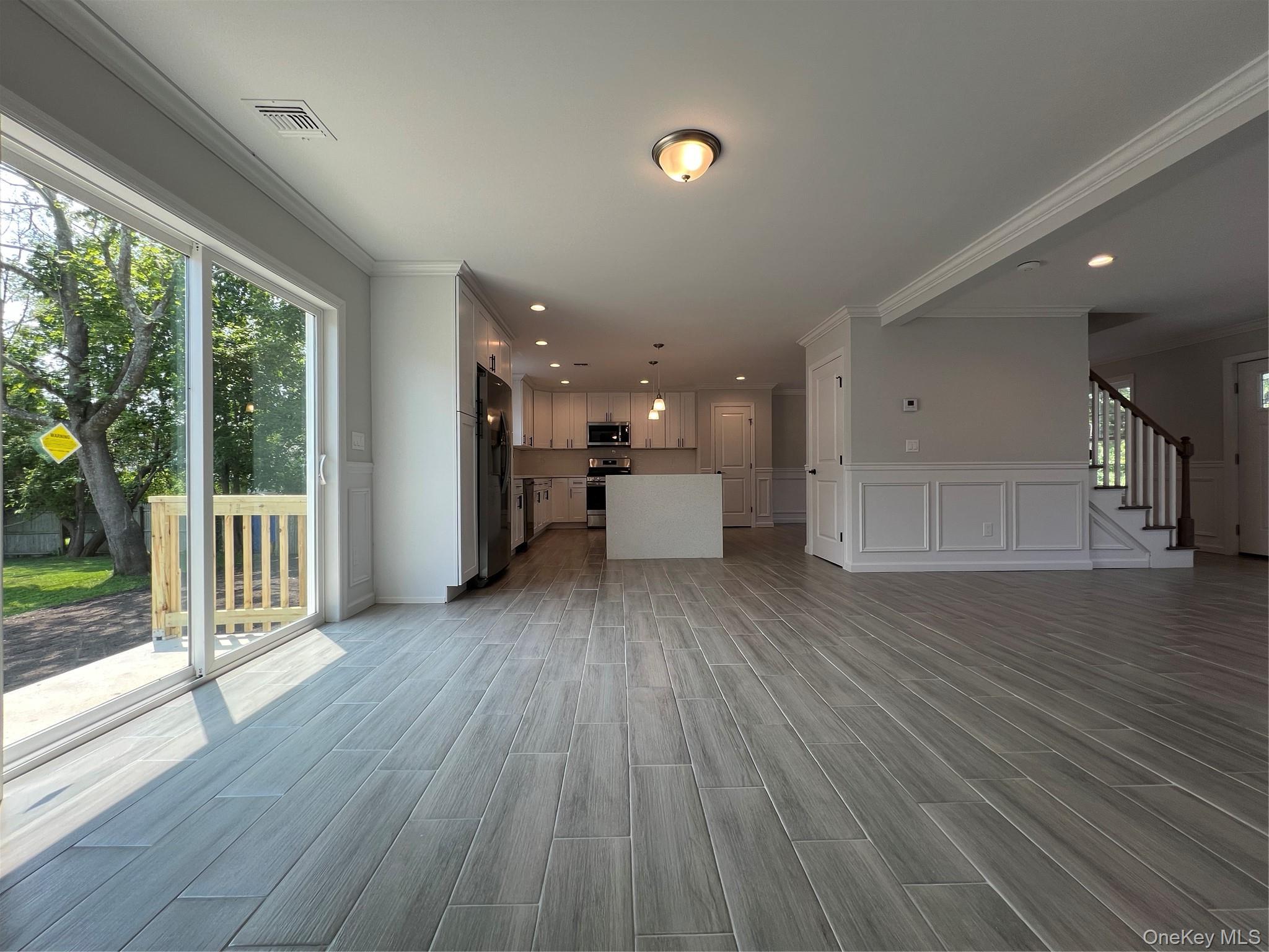 Single Family Babylon Drive Suffolk County, NY 11951, MLS-1042617-5