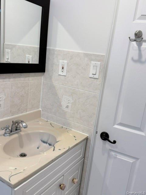 Single Family E Rockaway Road Nassau County, NY 11557, MLS-1042628-24