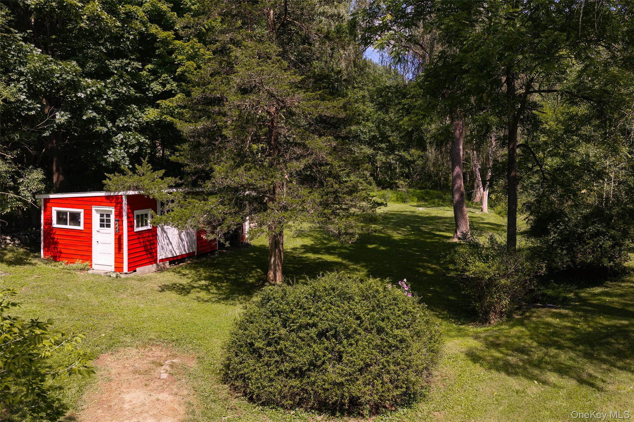 Single Family Pumpkin Lane Dutchess County, NY 12514, MLS-1042670-16