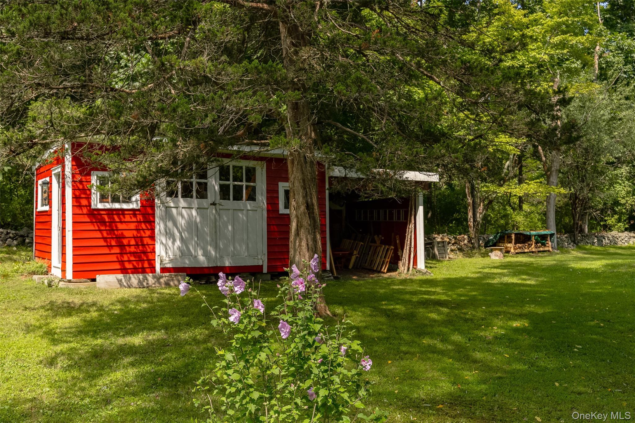 Single Family Pumpkin Lane Dutchess County, NY 12514, MLS-1042670-17