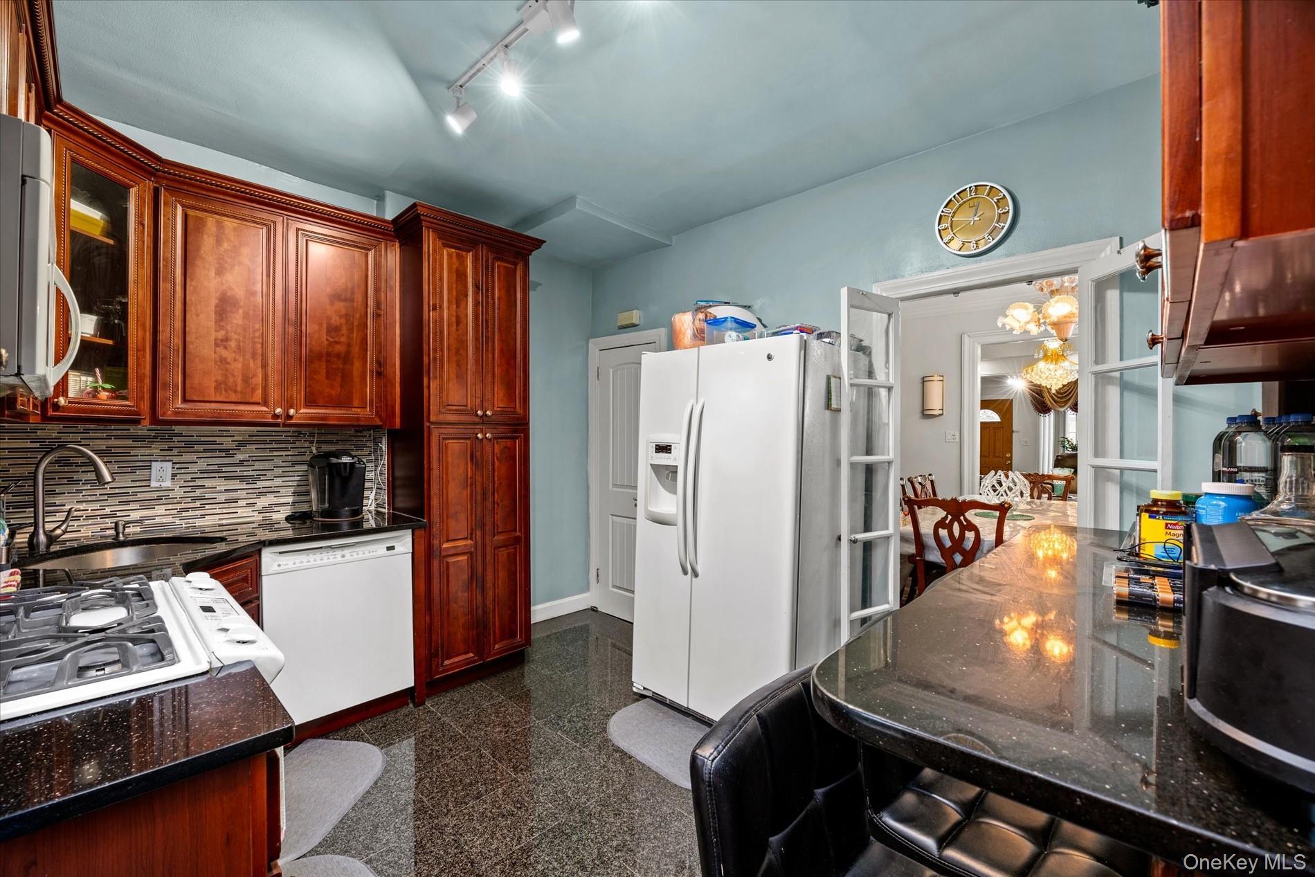 Single Family 86th Street  Queens, NY 11417, MLS-1042674-10