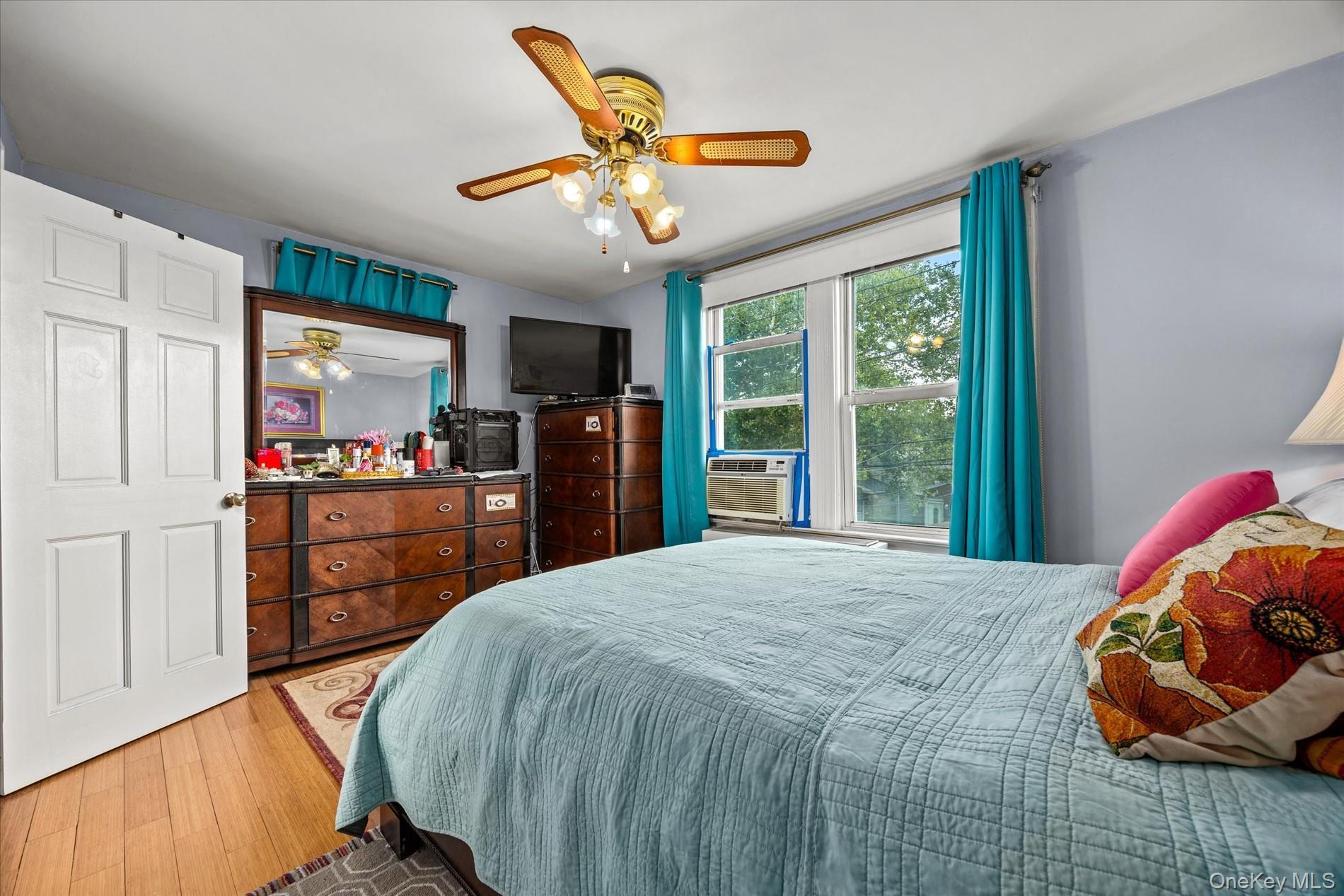 Single Family 86th Street  Queens, NY 11417, MLS-1042674-14