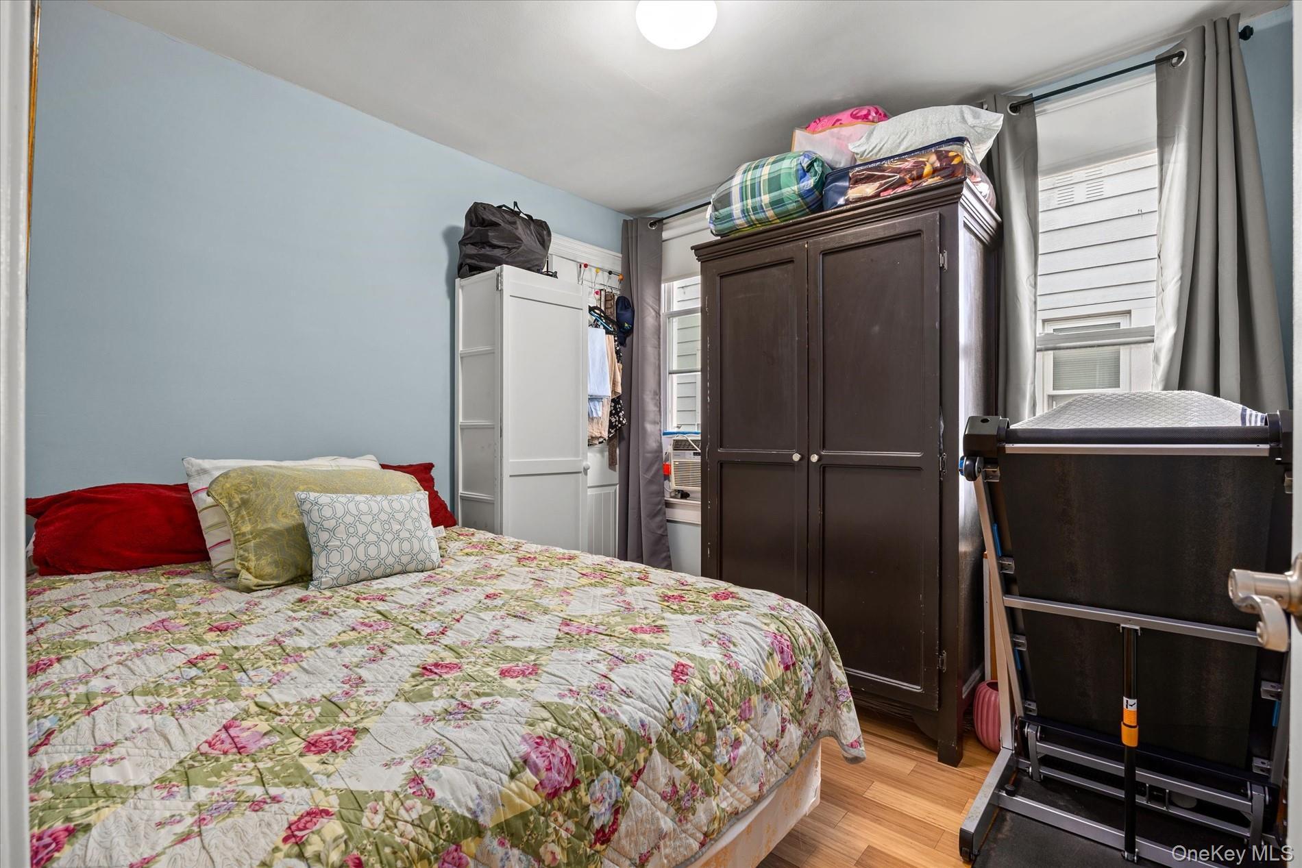 Single Family 86th Street  Queens, NY 11417, MLS-1042674-15