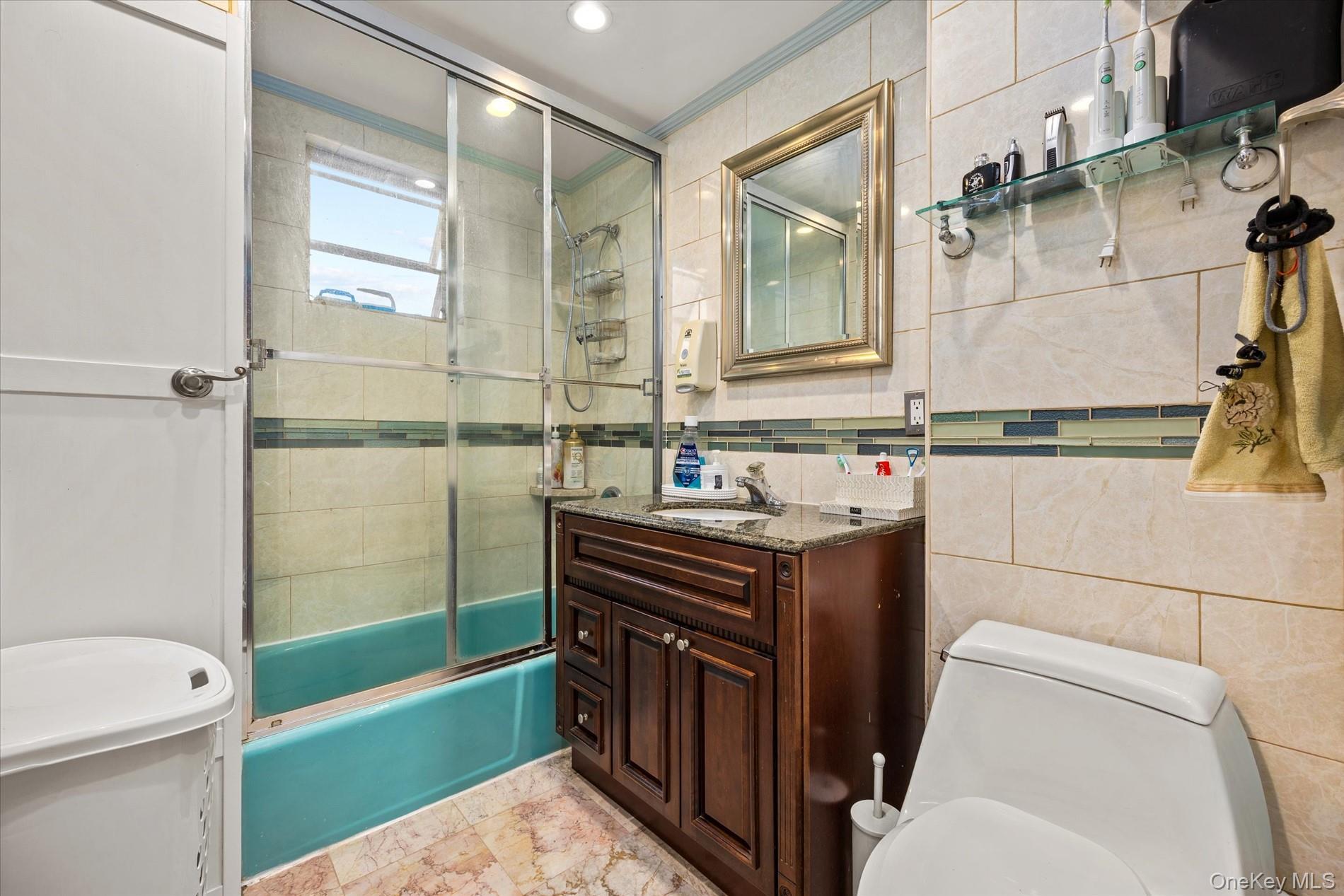 Single Family 86th Street  Queens, NY 11417, MLS-1042674-17