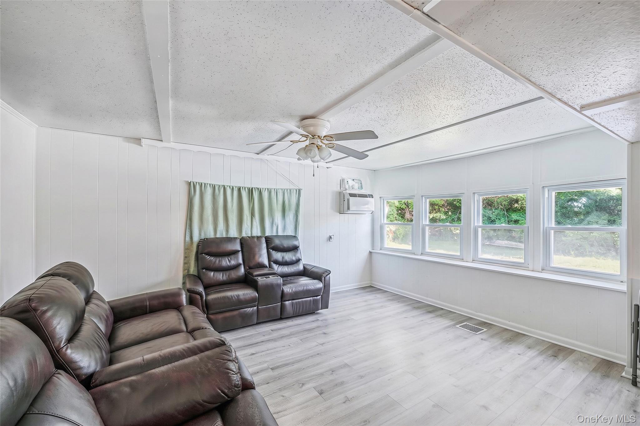 Single Family Fresh Pond Ave Suffolk County, NY 11933, MLS-1042675-3