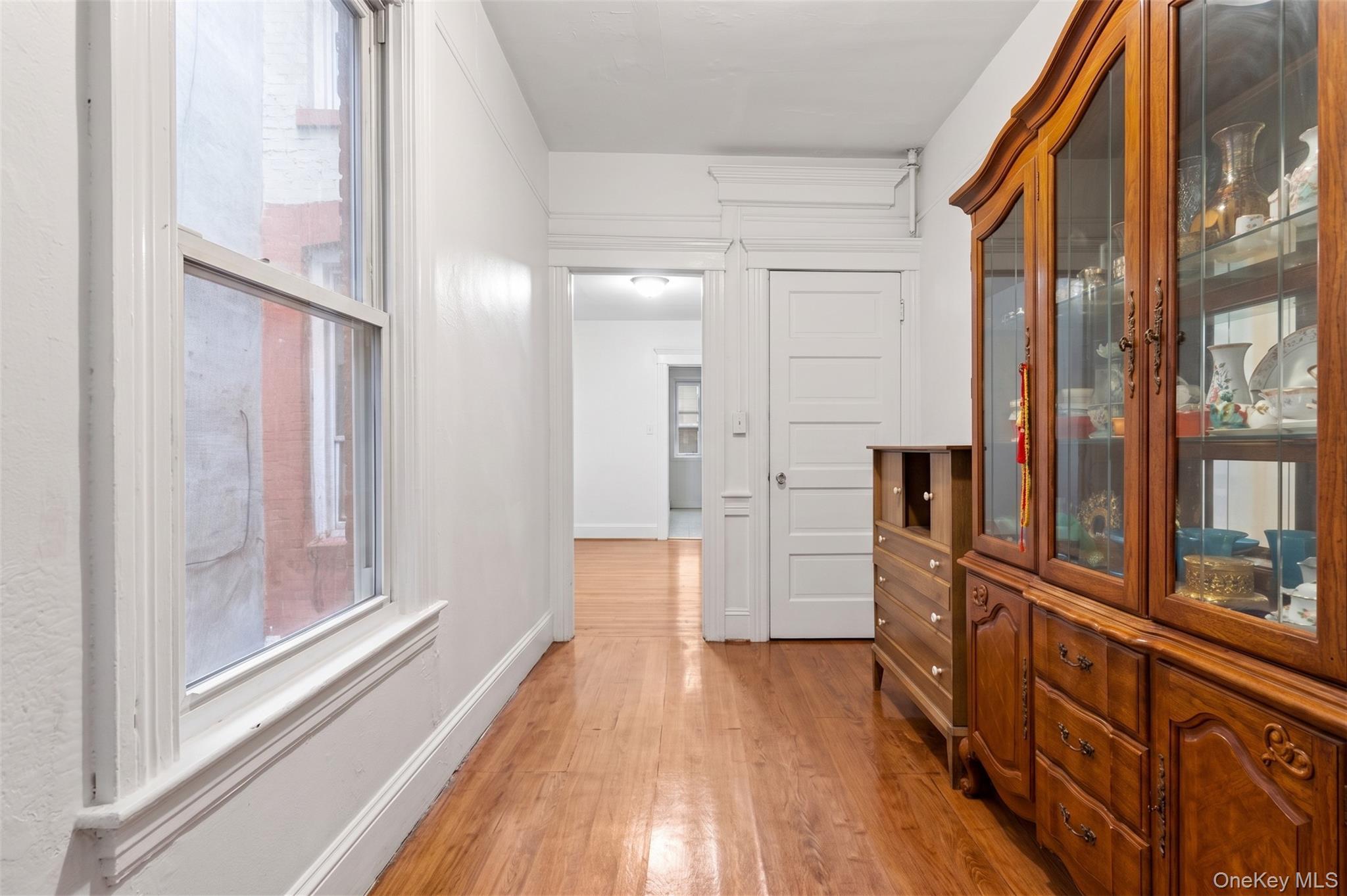 Single Family Putnam Avenue Queens, NY 11385, MLS-1042679-5
