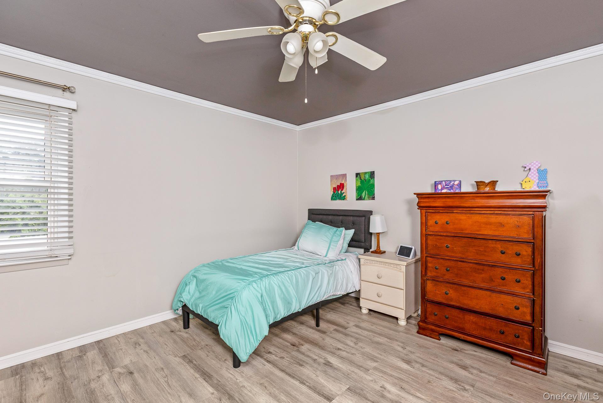 Single Family Dover Avenue  Suffolk County, NY 11950, MLS-1042709-14