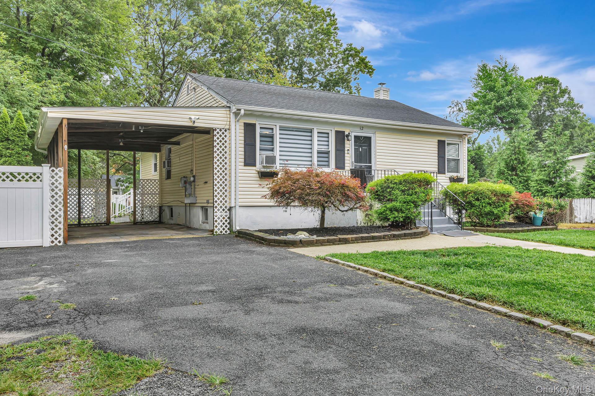 Single Family Dover Avenue  Suffolk County, NY 11950, MLS-1042709-2