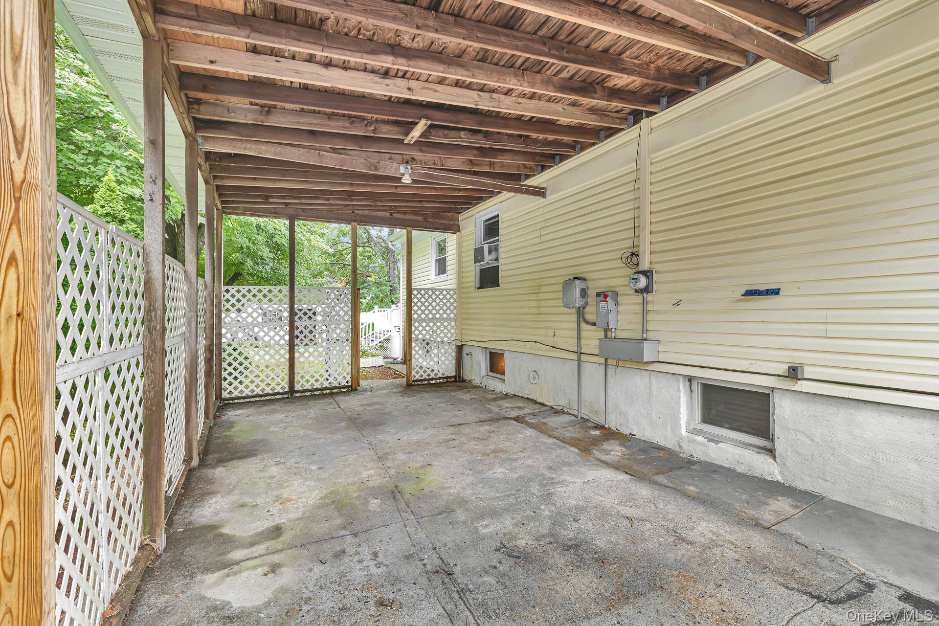 Single Family Dover Avenue  Suffolk County, NY 11950, MLS-1042709-4