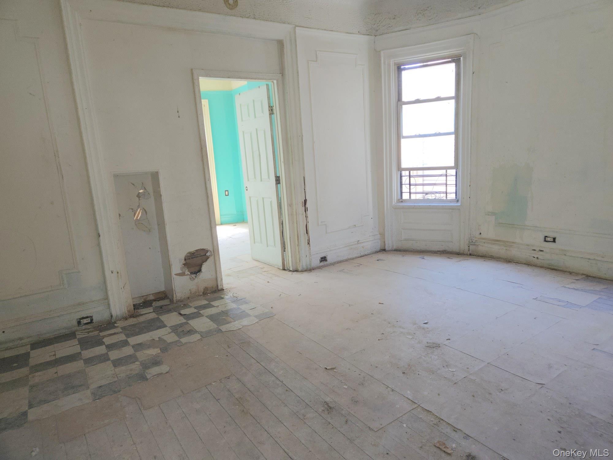 Single Family Baker Avenue  Bronx, NY 10460, MLS-1042716-12