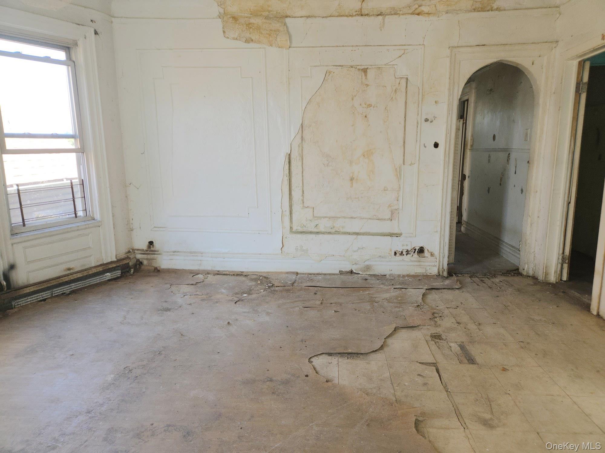 Single Family Baker Avenue  Bronx, NY 10460, MLS-1042716-24
