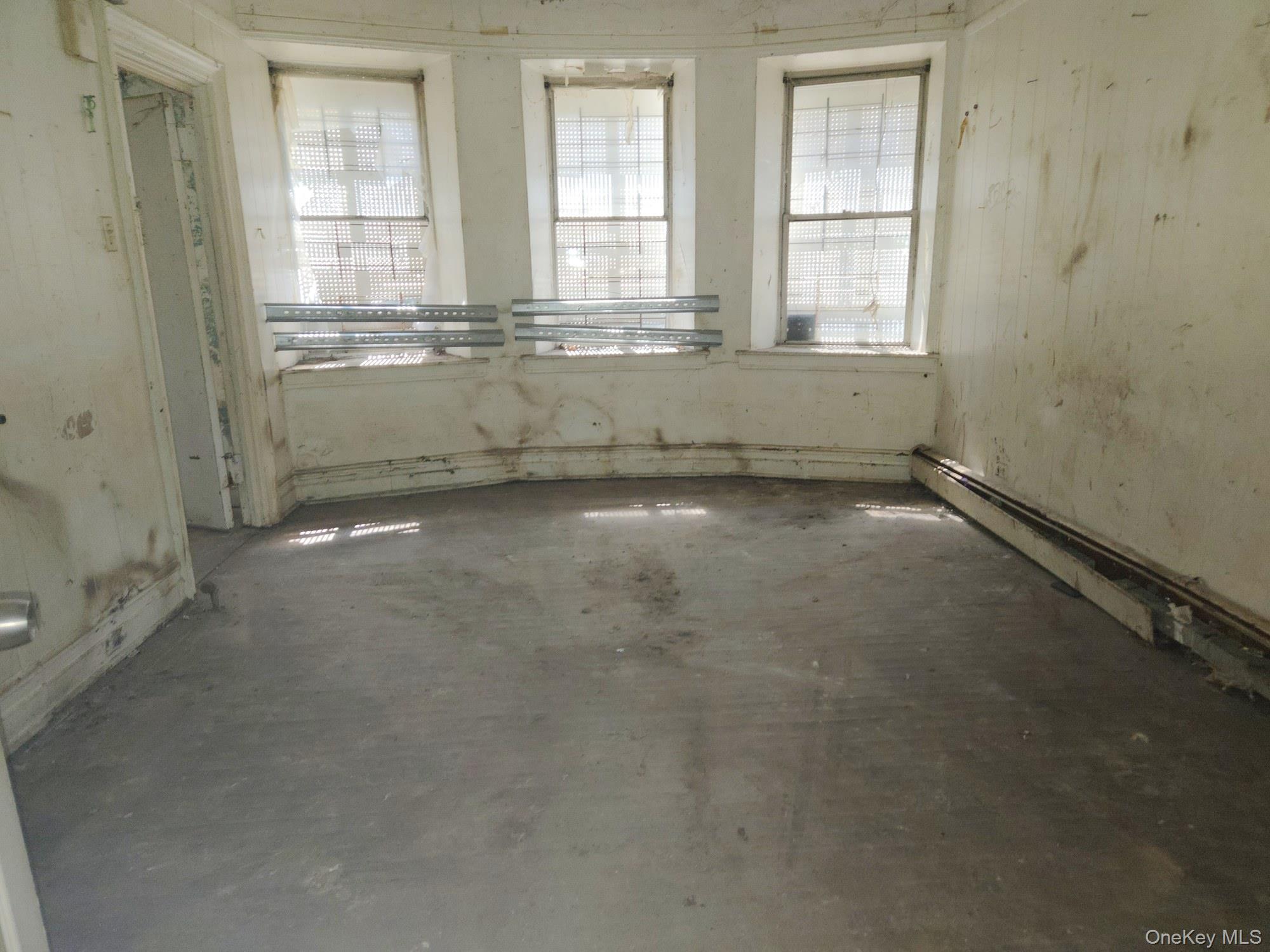 Single Family Baker Avenue  Bronx, NY 10460, MLS-1042716-7