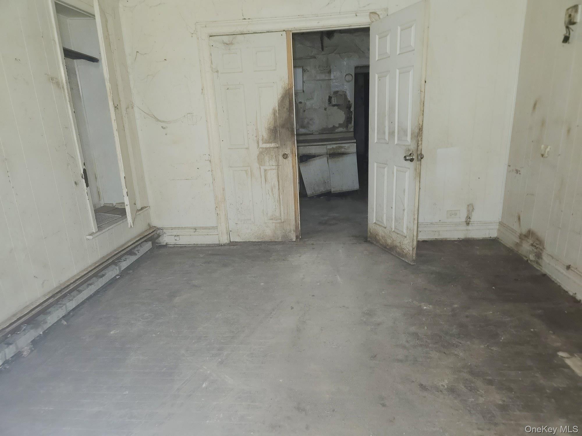 Single Family Baker Avenue  Bronx, NY 10460, MLS-1042716-8