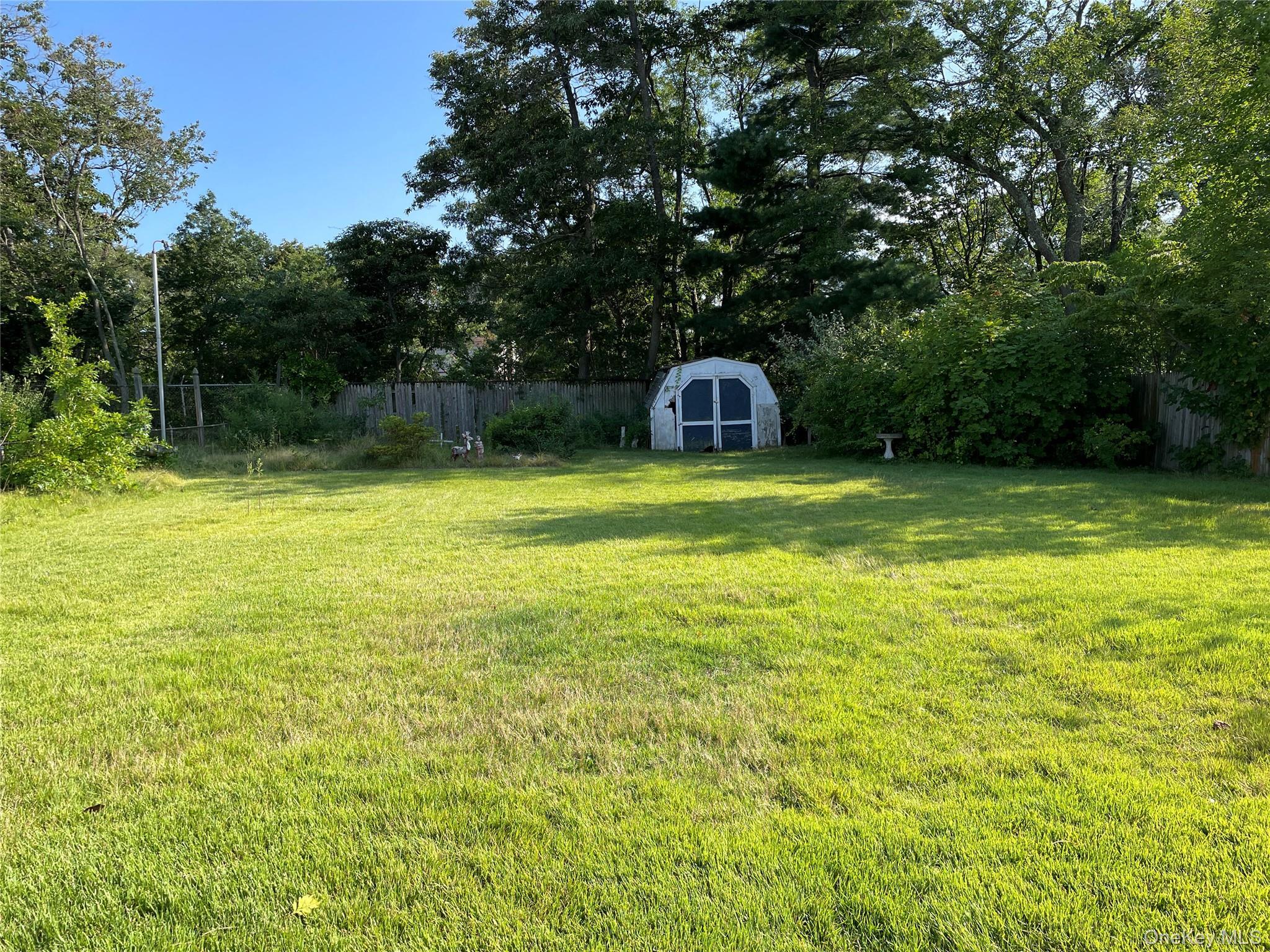 Single Family Heathcote Road Suffolk County, NY 11757, MLS-1042721-18
