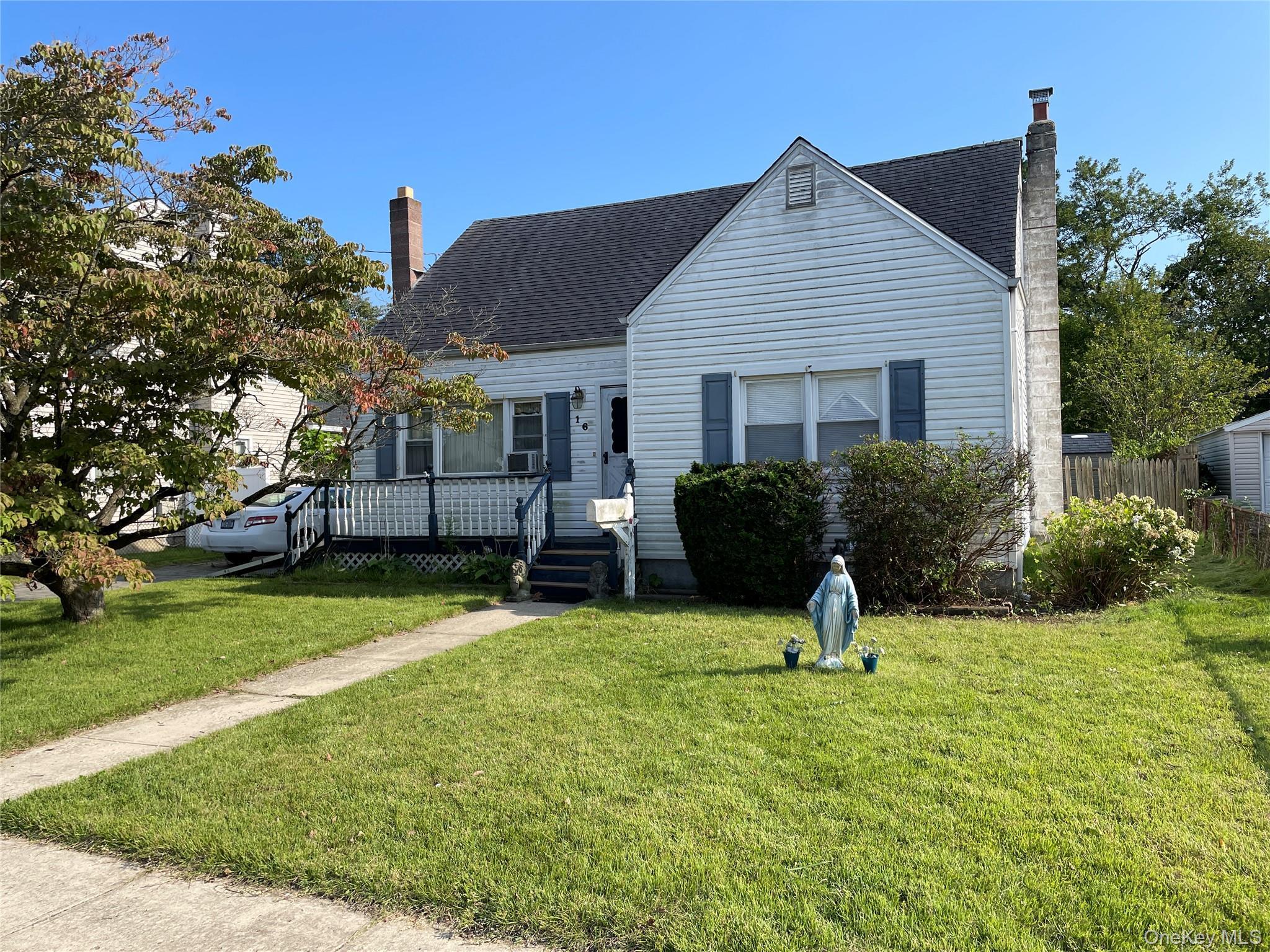 Single Family Heathcote Road  Suffolk County, NY 11757, MLS-1042721-21
