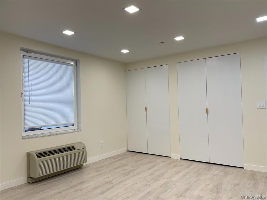 Condo Great Neck Road Nassau County, NY 11021, MLS-1042722-11