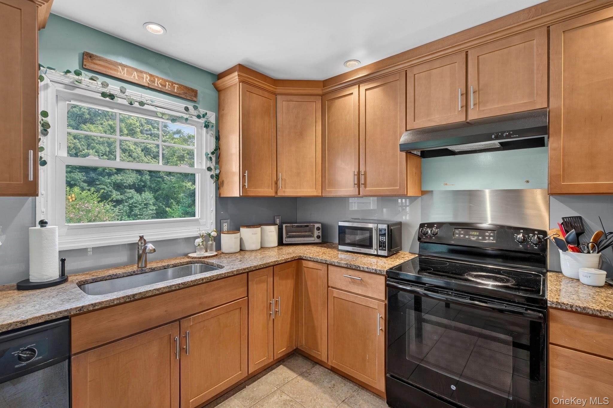 Single Family Debra Hill Road Dutchess County, NY 12603, MLS-1042726-15