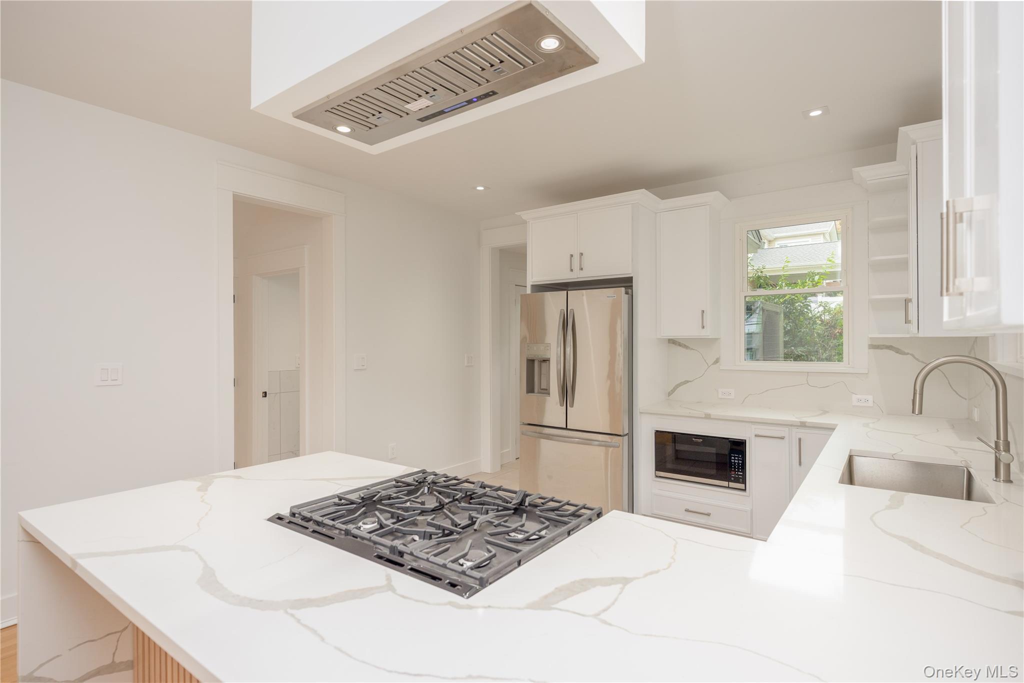 Single Family Westchester Avenue Westchester County, NY 10552, MLS-1042729-15