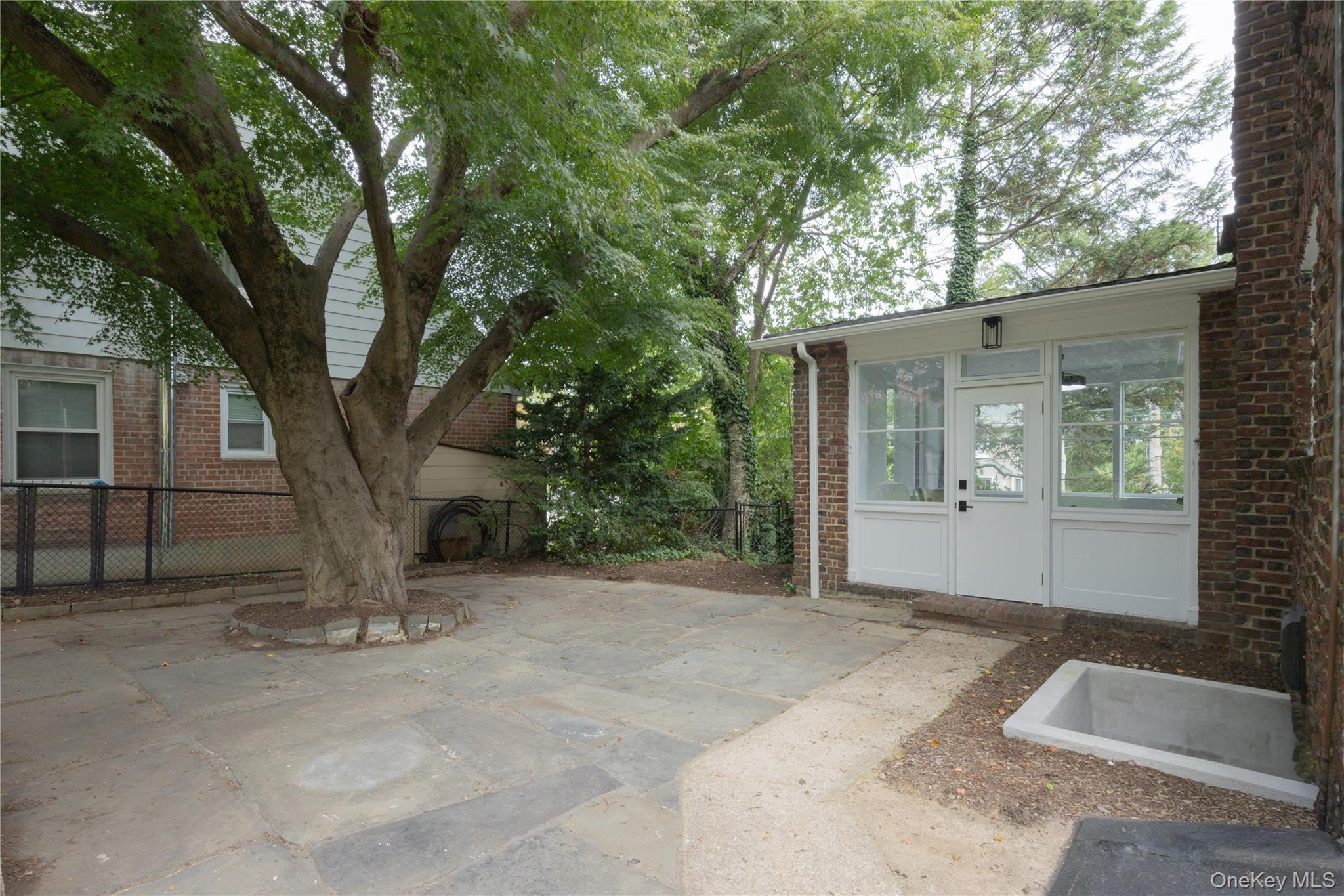 Single Family Westchester Avenue Westchester County, NY 10552, MLS-1042729-35