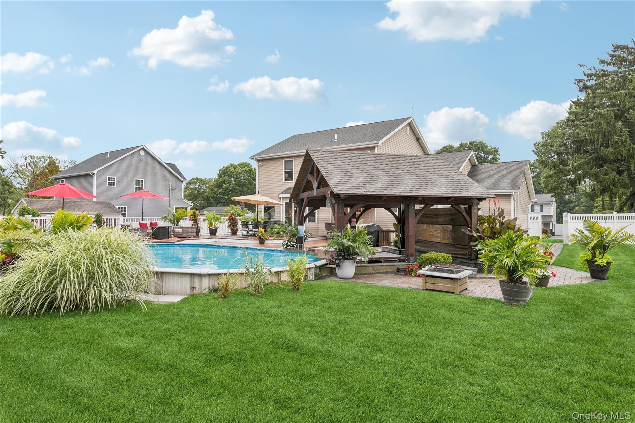 Single Family Carnation Drive Suffolk County, NY 11967, MLS-1042746-30