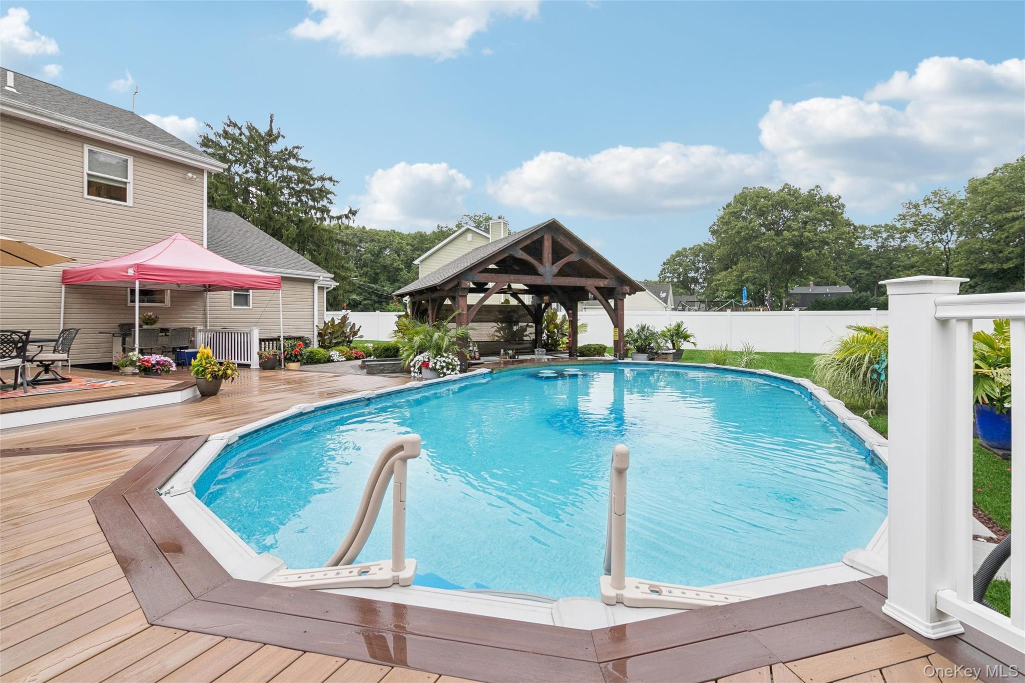 Single Family Carnation Drive Suffolk County, NY 11967, MLS-1042746-32