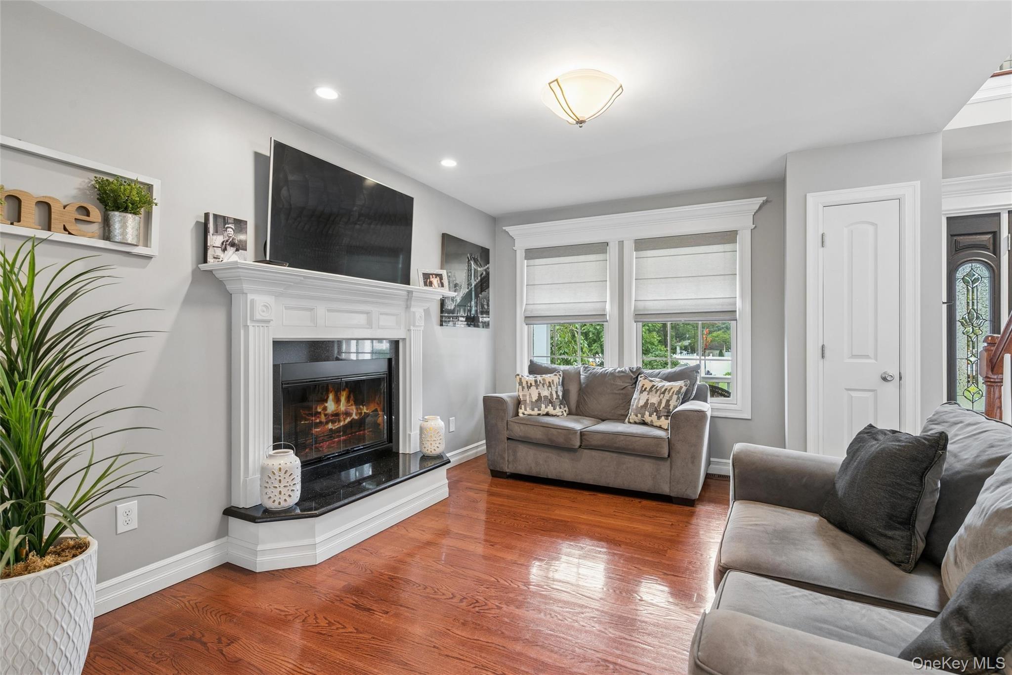 Single Family Carnation Drive Suffolk County, NY 11967, MLS-1042746-7