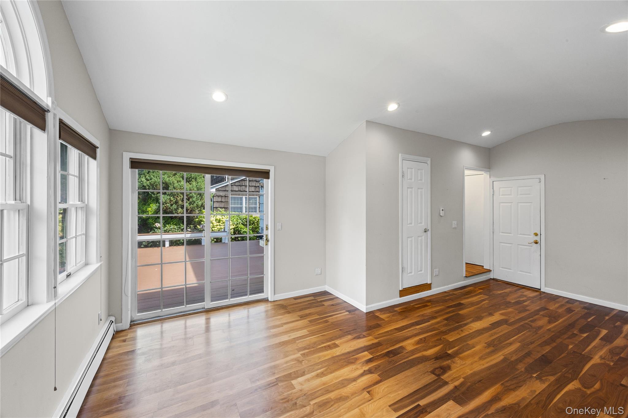 Single Family Sea Ridge Court Suffolk County, NY 11743, MLS-1042767-20