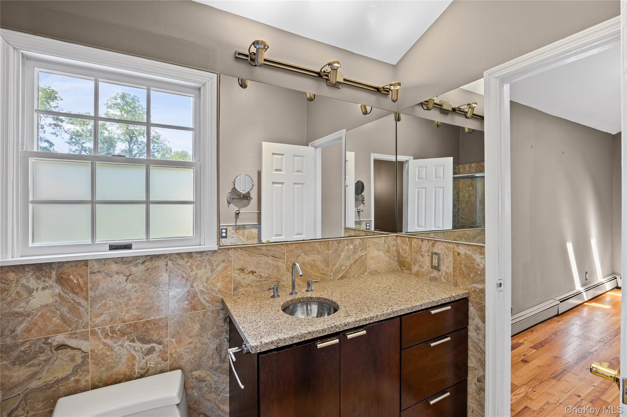 Single Family Sea Ridge Court Suffolk County, NY 11743, MLS-1042767-22