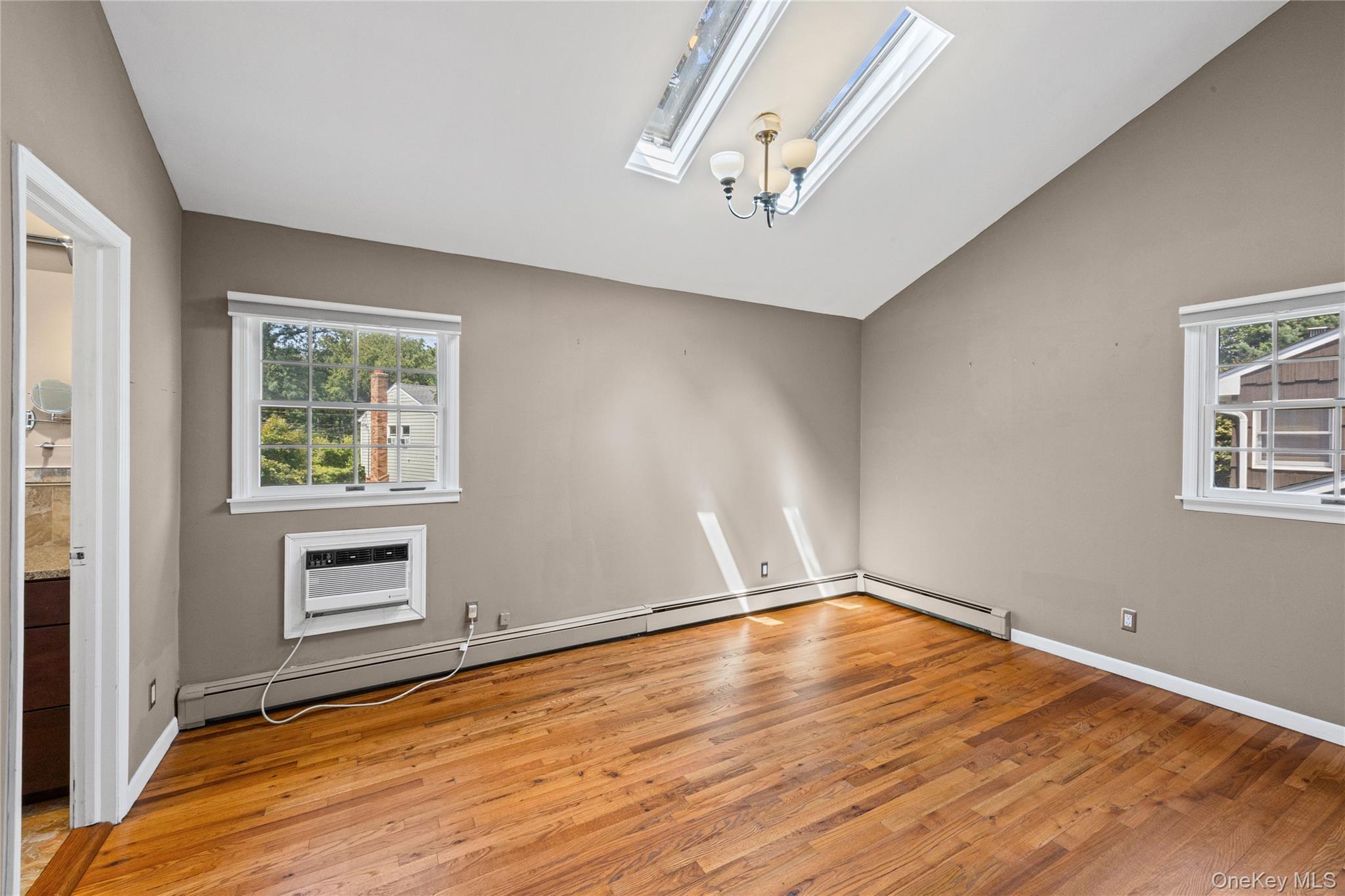 Single Family Sea Ridge Court Suffolk County, NY 11743, MLS-1042767-24
