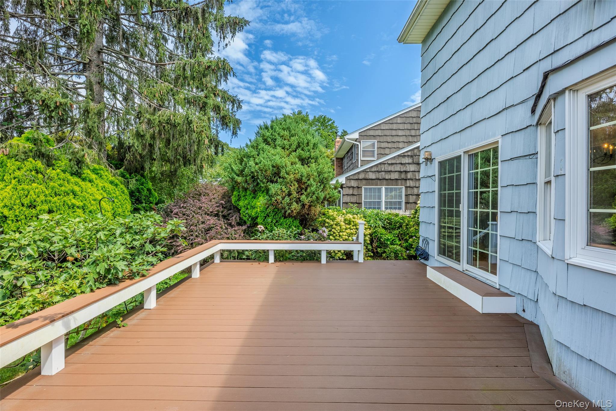 Single Family Sea Ridge Court Suffolk County, NY 11743, MLS-1042767-37