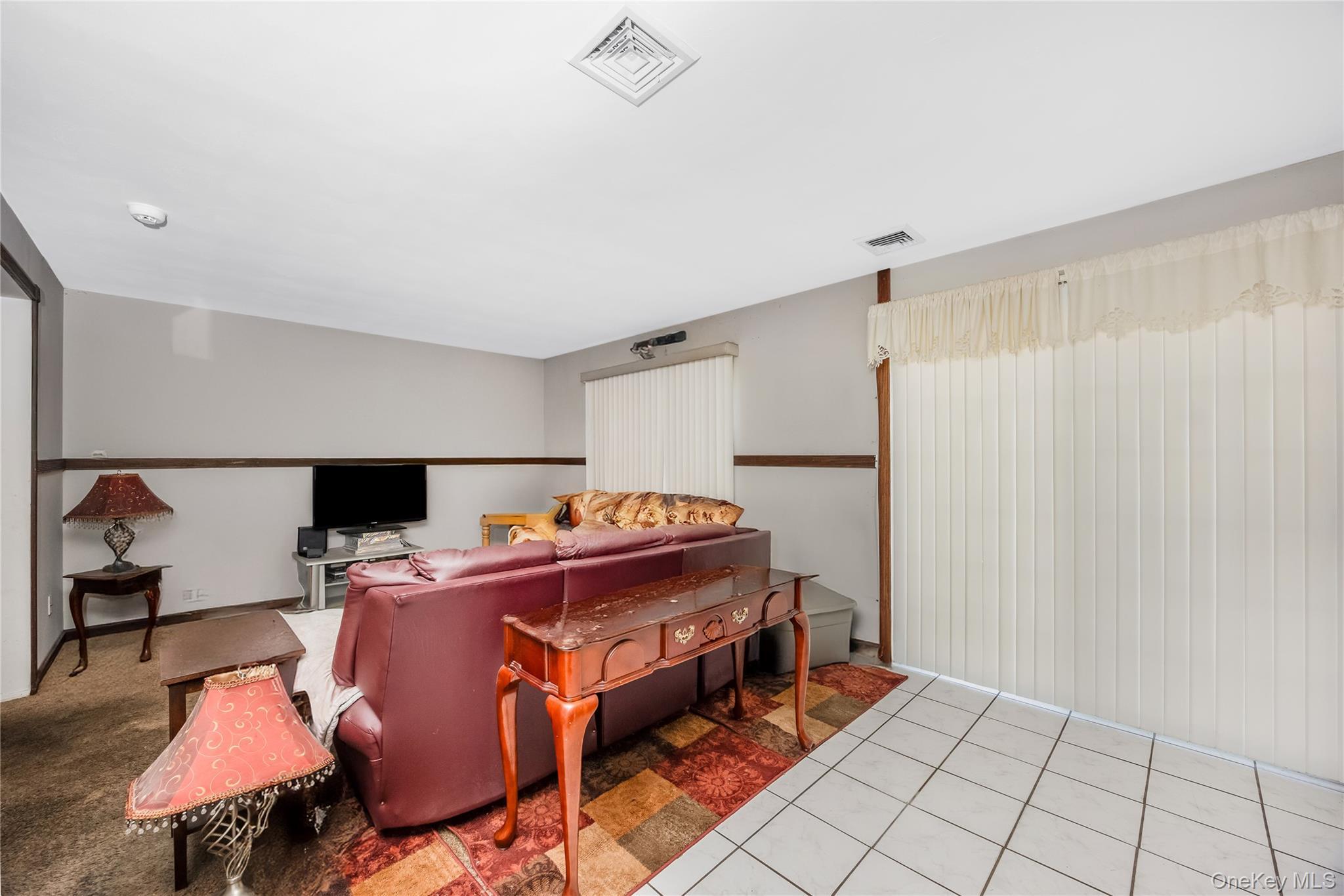 Single Family Shade Tree Lane Suffolk County, NY 11772, MLS-1042770-15