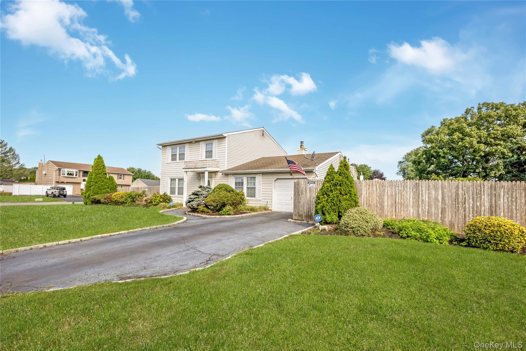 Single Family Shade Tree Lane Suffolk County, NY 11772, MLS-1042770-3