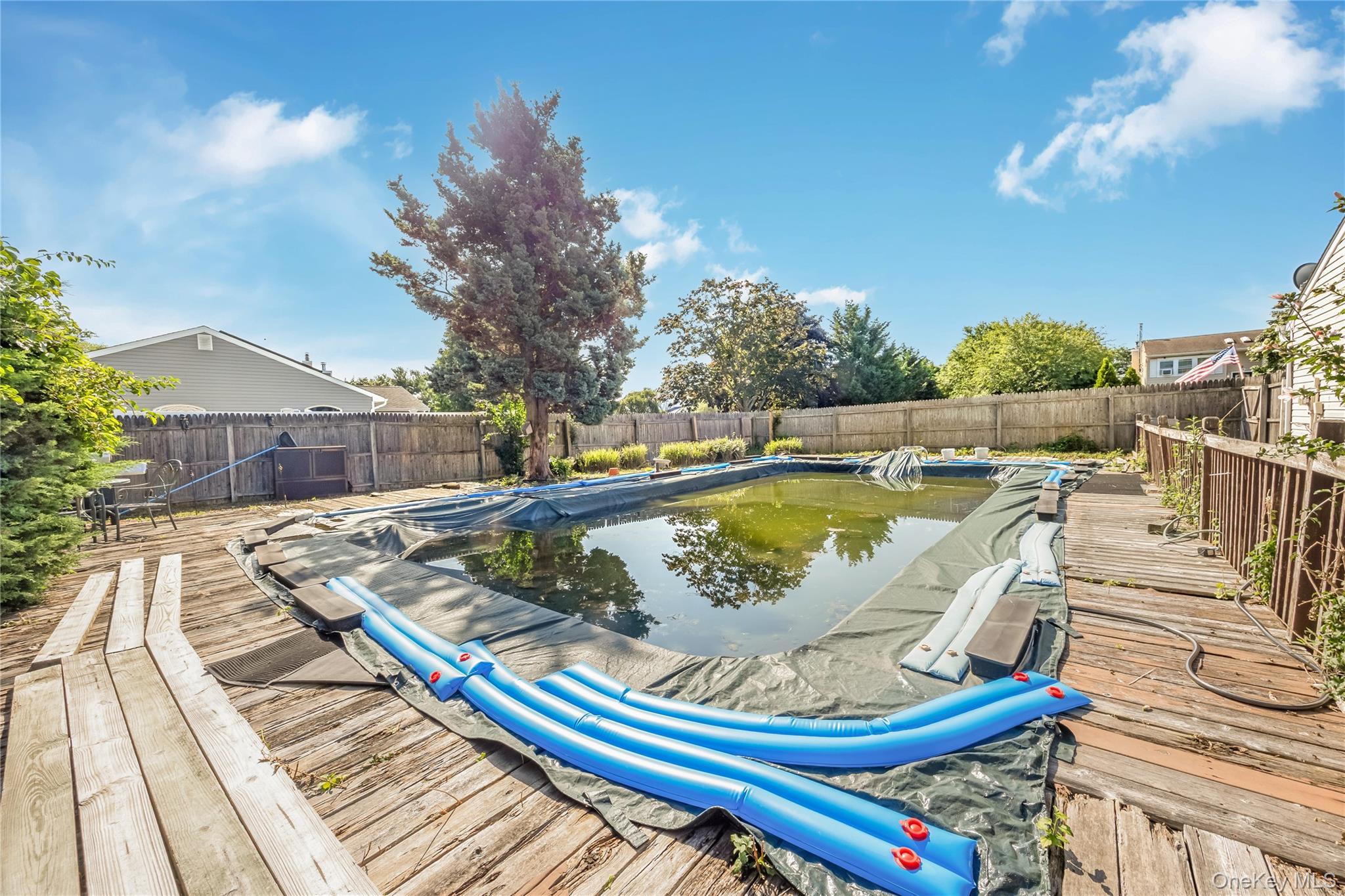 Single Family Shade Tree Lane Suffolk County, NY 11772, MLS-1042770-31