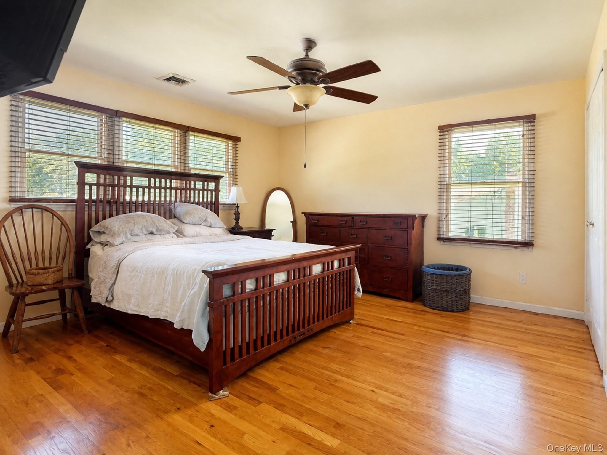 Single Family Cherrywood Drive Suffolk County, NY 11731, MLS-1042804-12