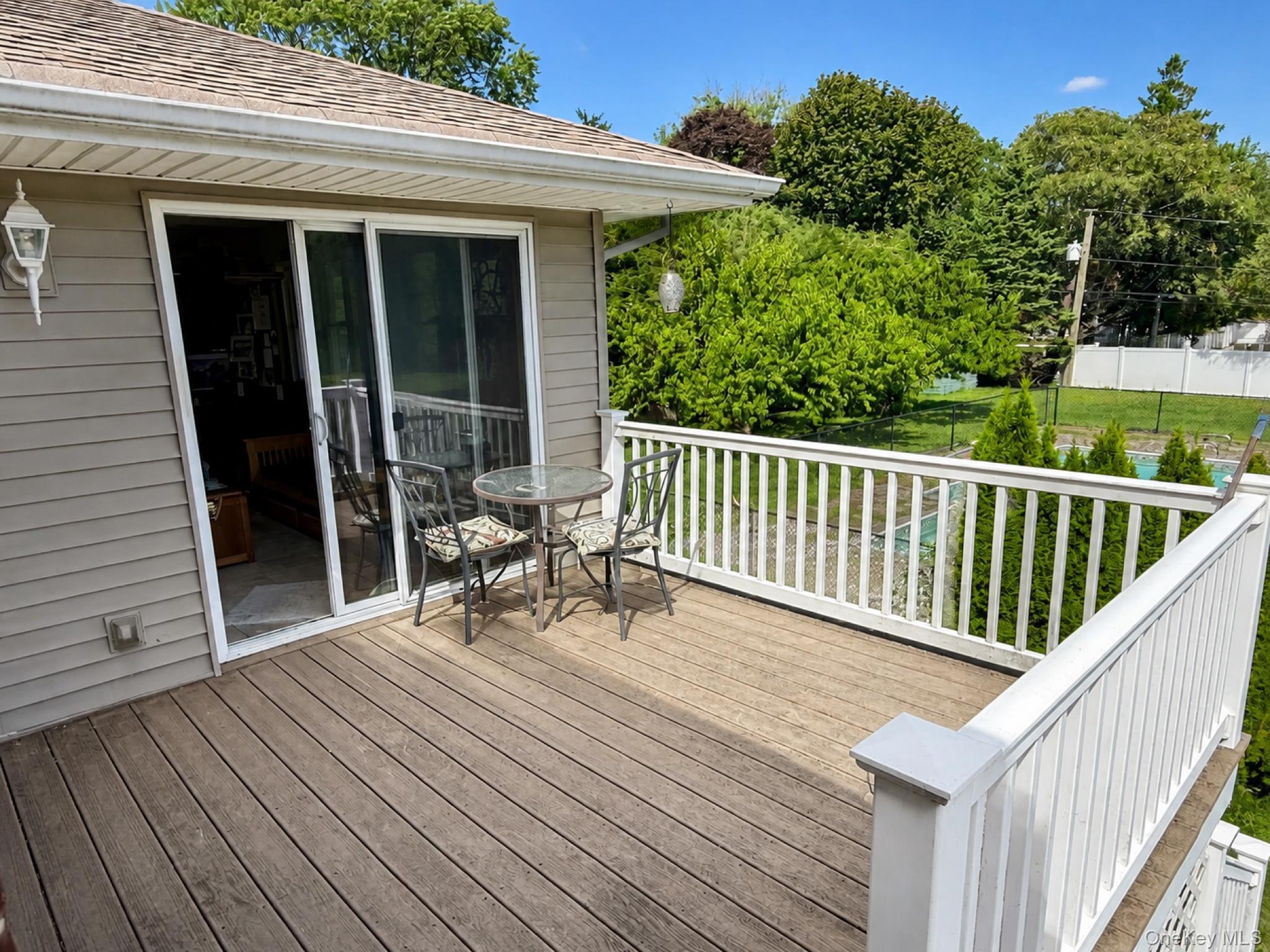 Single Family Cherrywood Drive Suffolk County, NY 11731, MLS-1042804-22