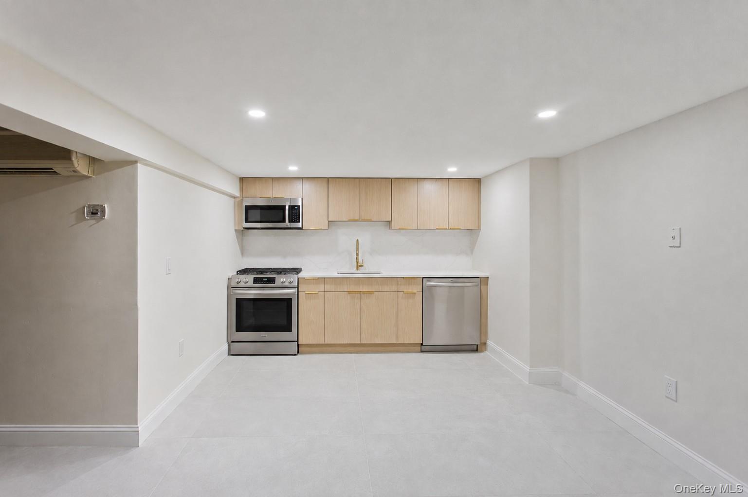 Single Family Channel Road  Nassau County, NY 11598, MLS-1042815-24