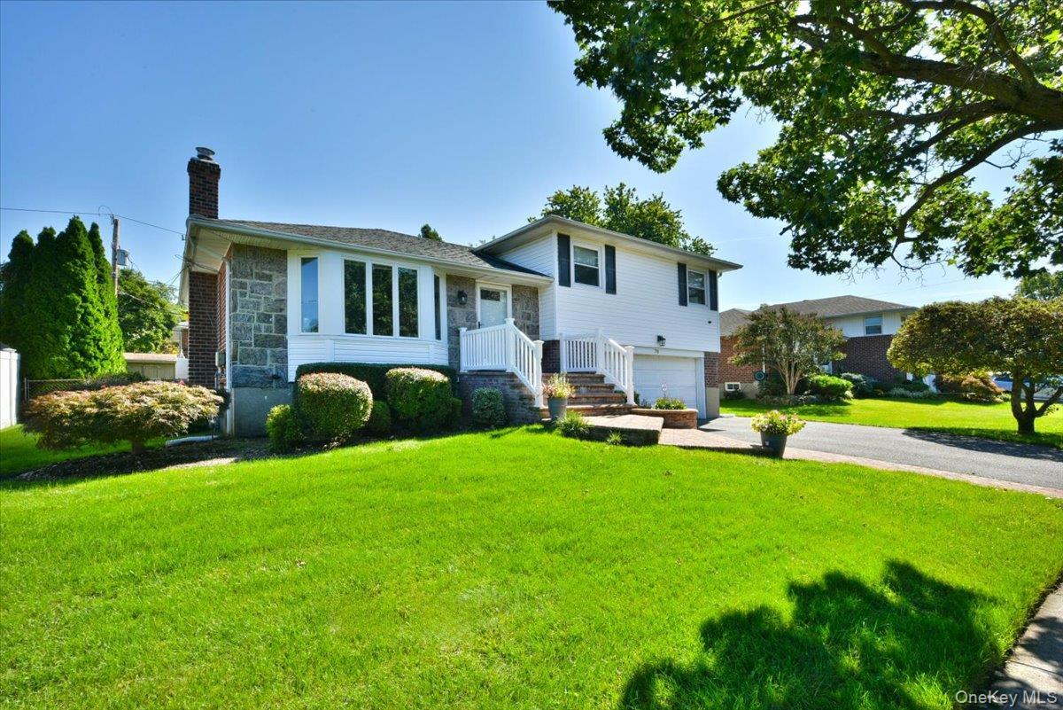Single Family Glenwood Road Nassau County, NY 11803, MLS-1042827-2