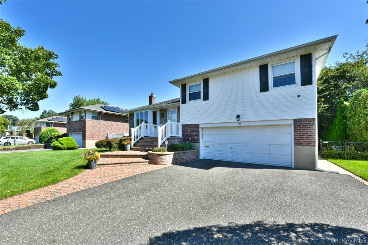 Single Family Glenwood Road Nassau County, NY 11803, MLS-1042827-3