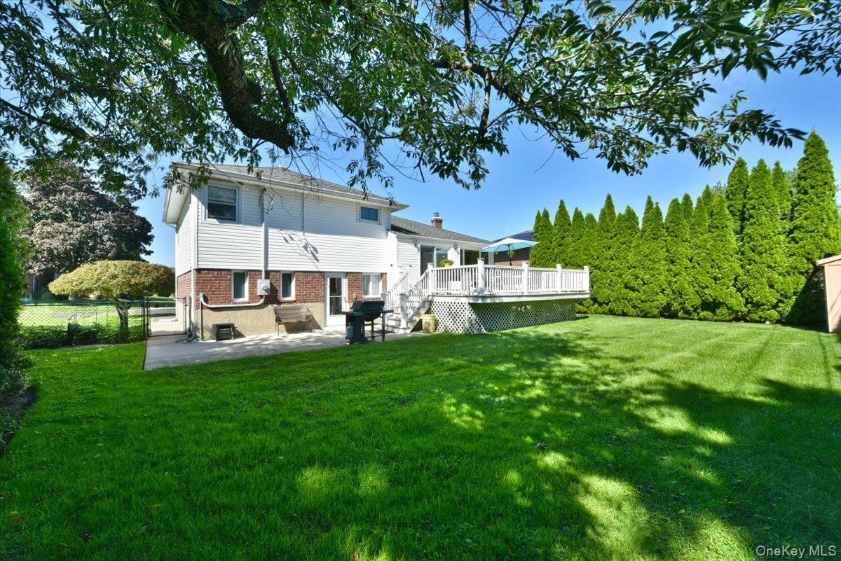 Single Family Glenwood Road Nassau County, NY 11803, MLS-1042827-30