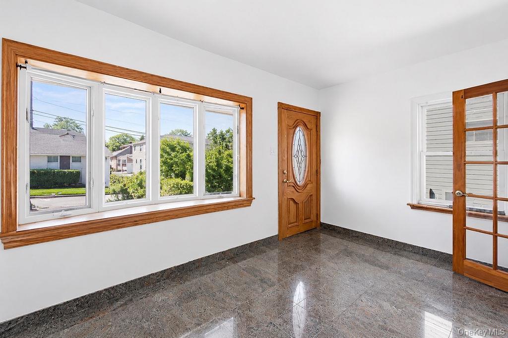 Single Family 159th Avenue  Queens, NY 11414, MLS-1042834-2