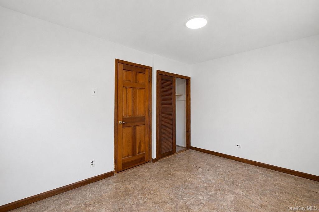 Single Family 159th Avenue  Queens, NY 11414, MLS-1042834-6
