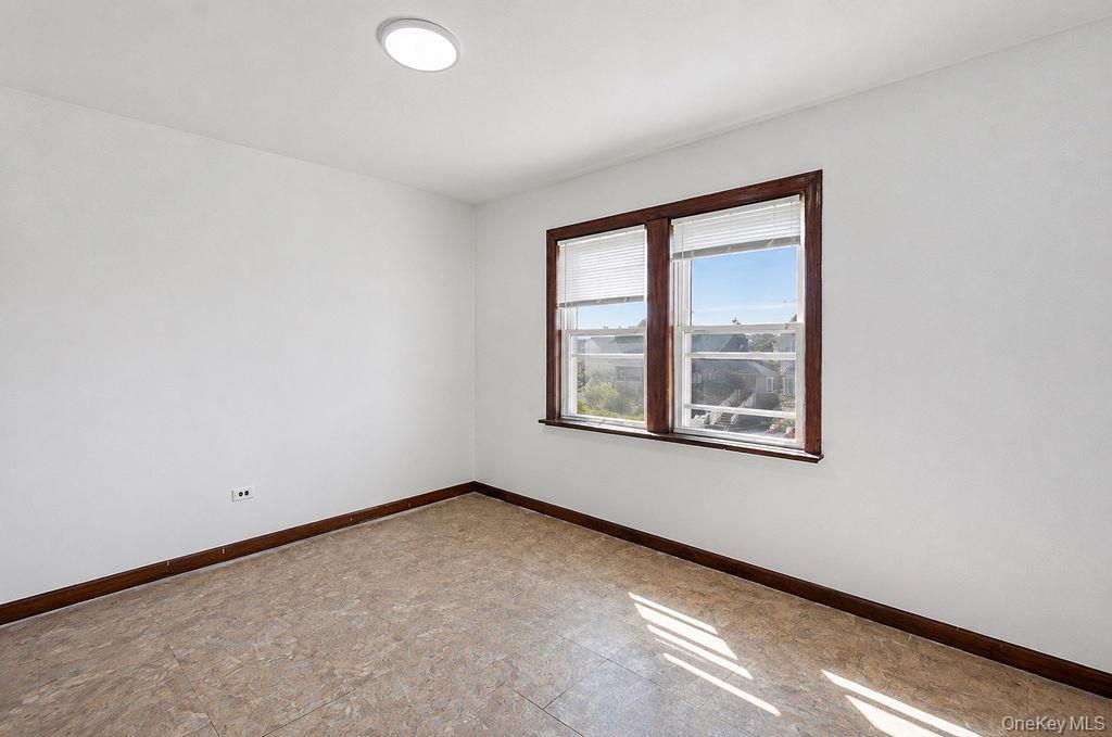 Single Family 159th Avenue  Queens, NY 11414, MLS-1042834-7