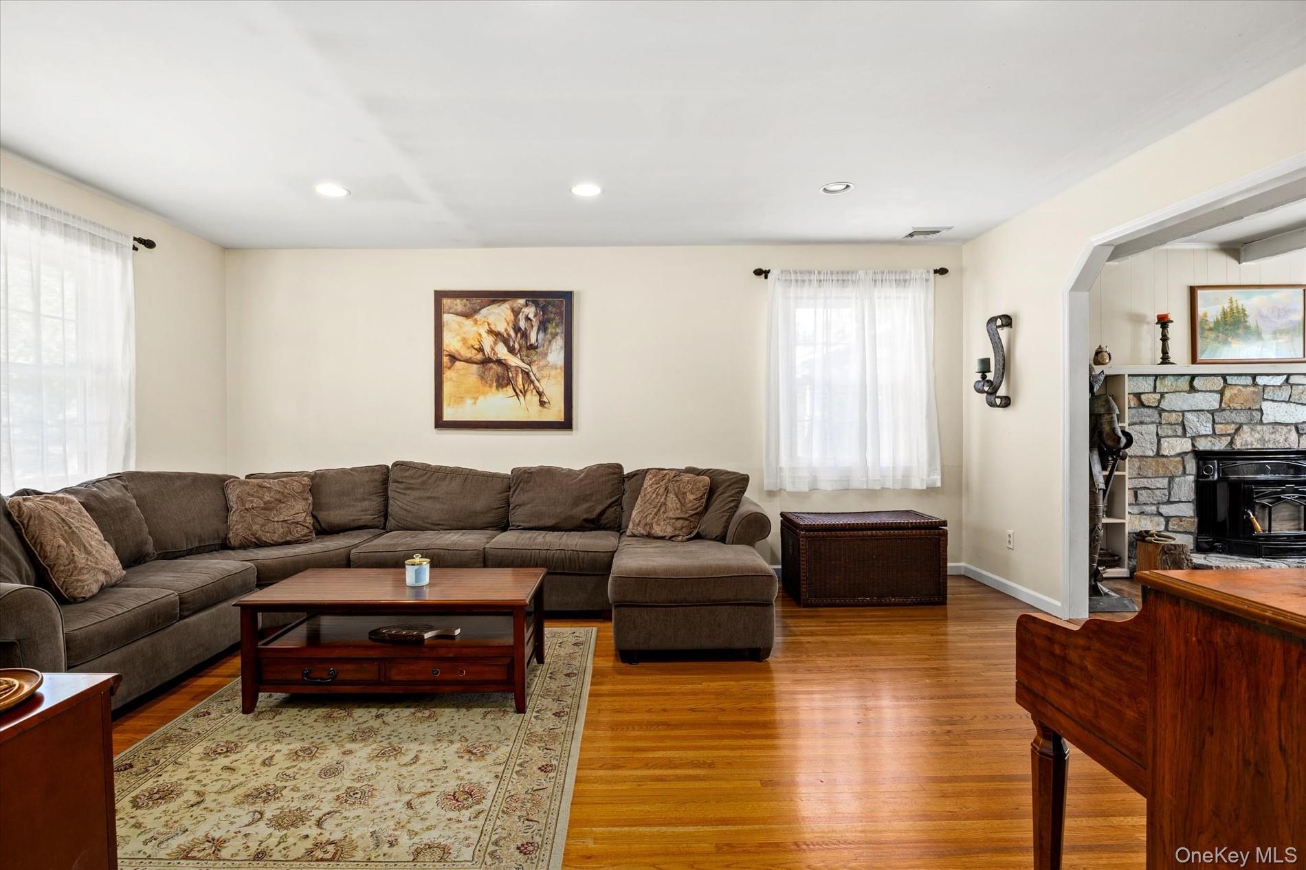 Single Family Charlemagne Drive  Suffolk County, NY 11767, MLS-1042836-6