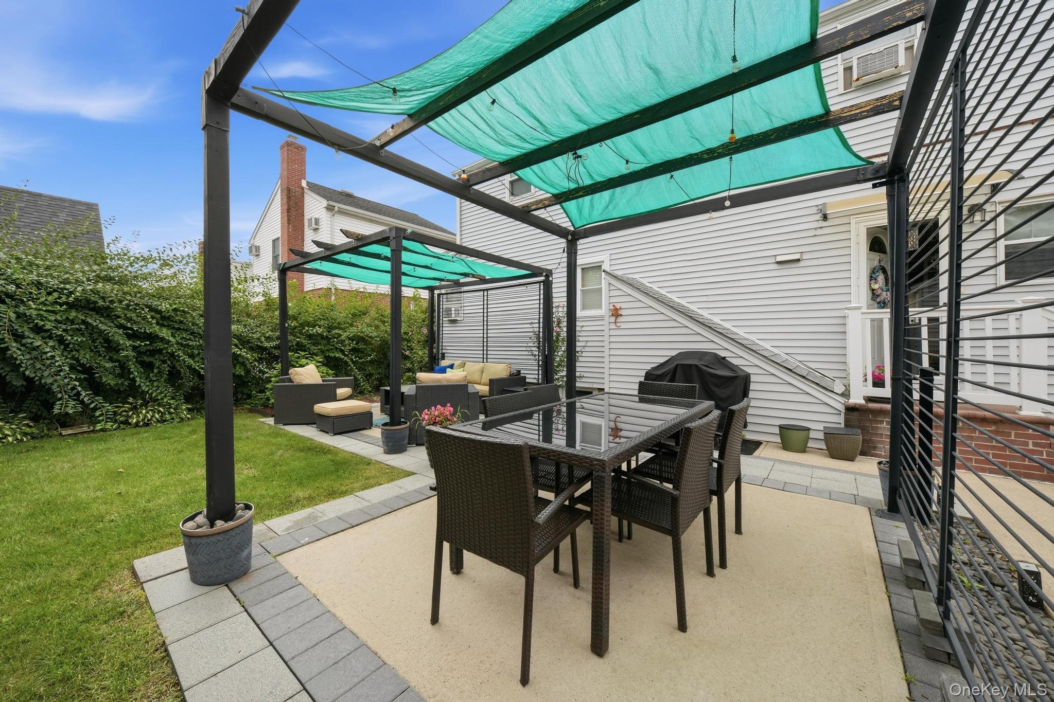 Single Family Caroline Avenue Nassau County, NY 11010, MLS-1042838-22