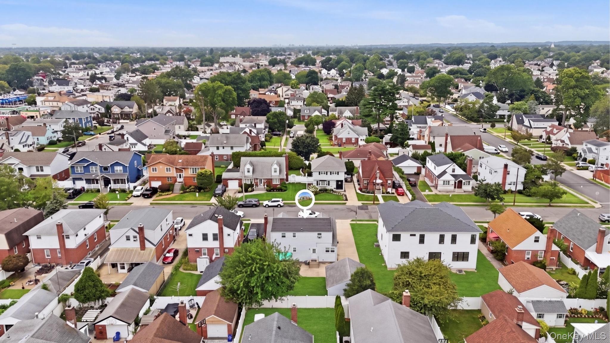 Single Family Caroline Avenue Nassau County, NY 11010, MLS-1042838-23