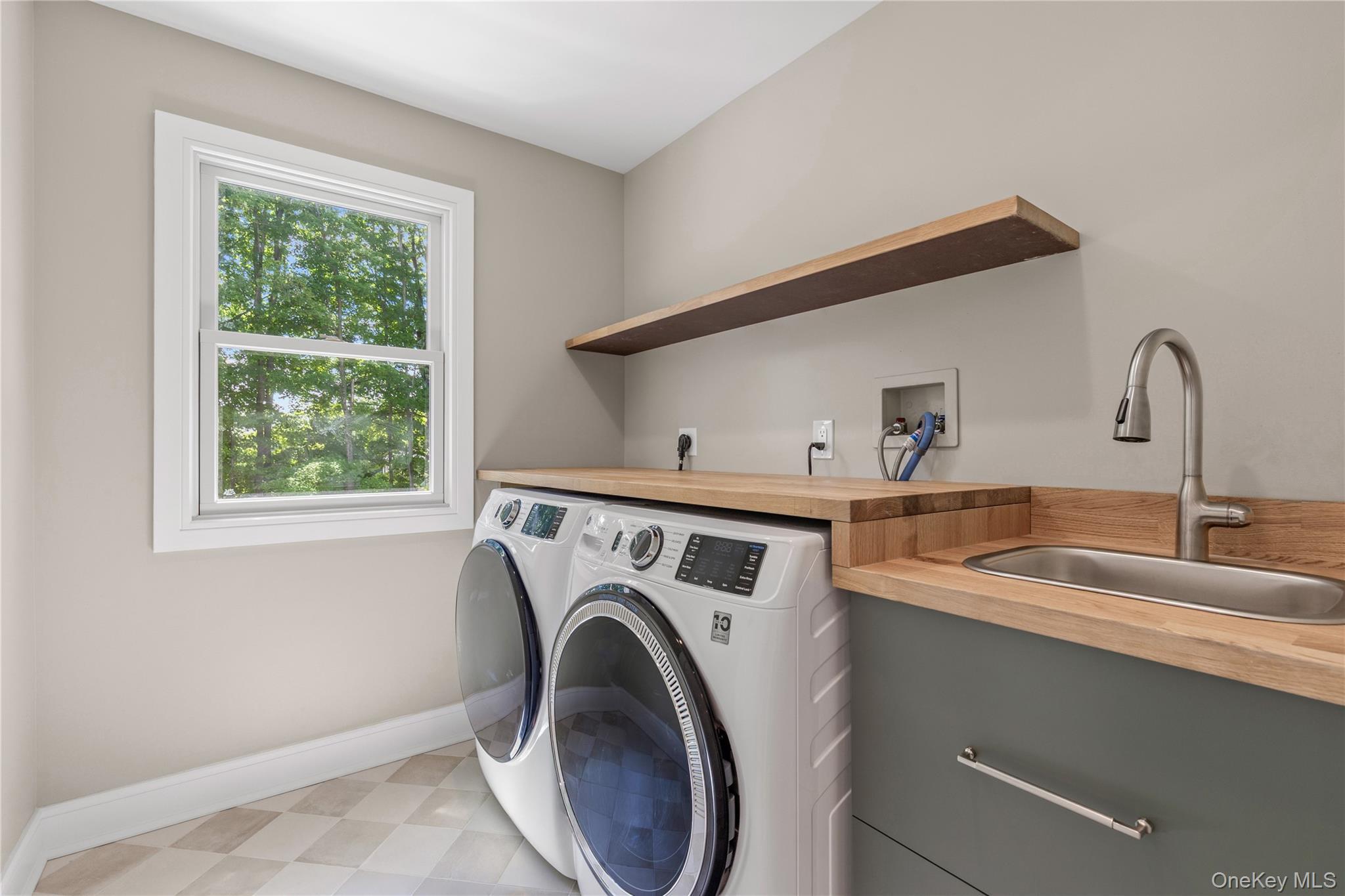 Single Family Pinesbridge Road  Westchester County, NY 10546, MLS-1042846-36