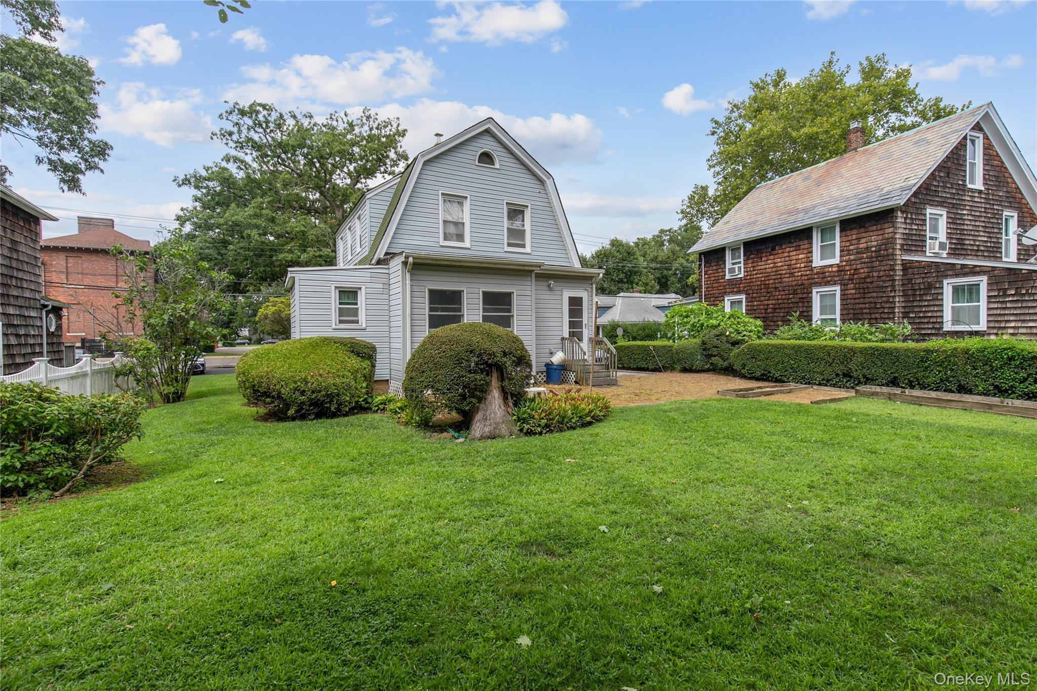 Single Family Saint Marks Place Nassau County, NY 11577, MLS-1042847-3