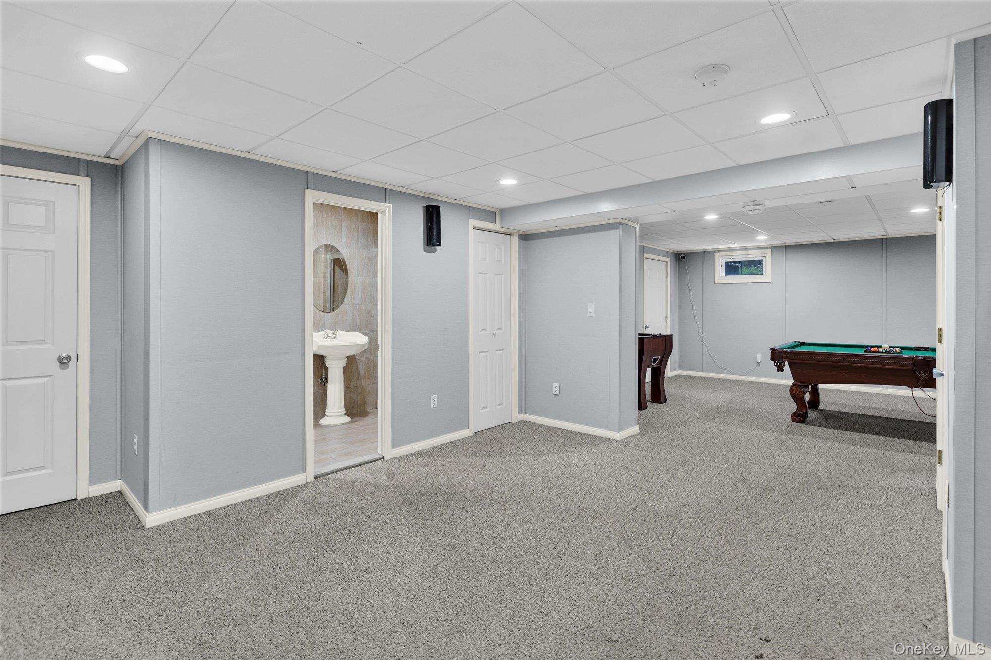 Single Family Pashen Place Suffolk County, NY 11746, MLS-1042863-21